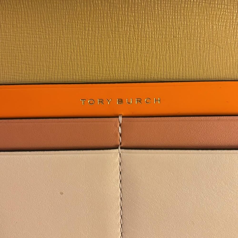 Tory Burch full size wallet - Picture 2 of 5